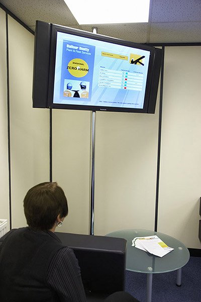 公司企業數位看板 - Balfour Beatty Plant & Fleet Services / 英國