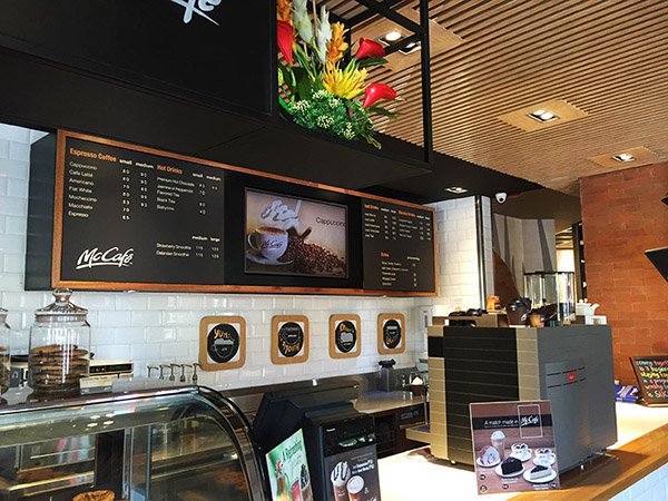 餐飲觀光數位看板 - 麥當勞 / 菲律賓
