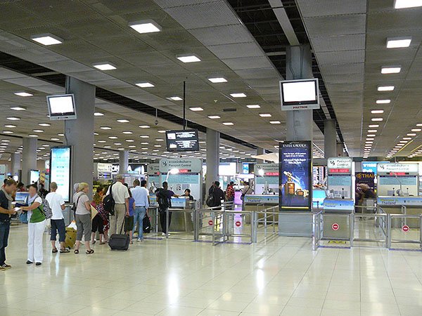 交通運輸數位看板 - 曼谷Suvarnabhumi國際機場 / 泰國